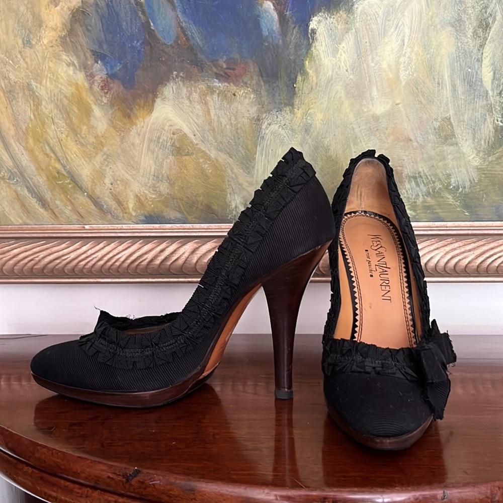 Yves Saint Laurent rive gauche high heels